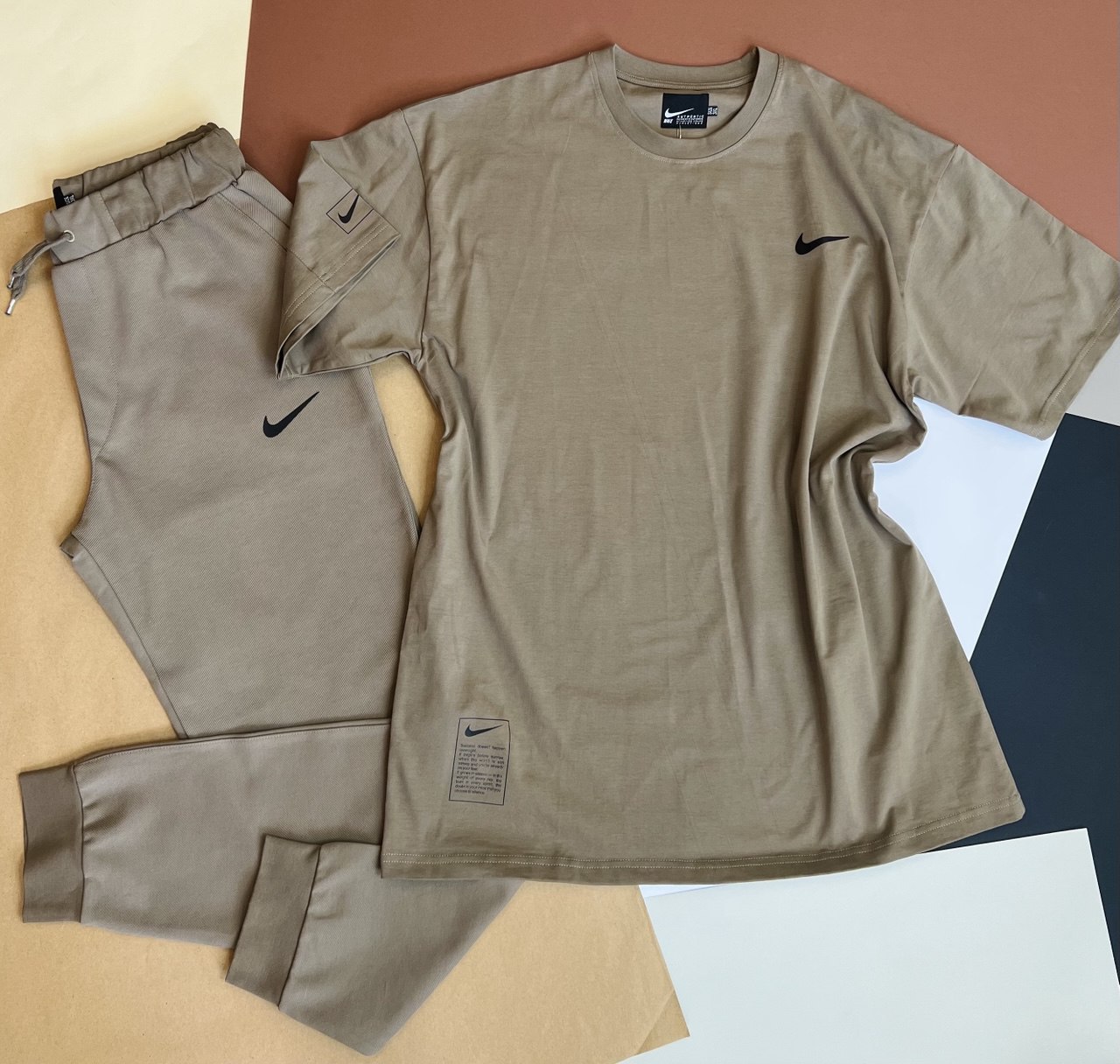 ست تیشرت و شلوار راحتی مردانه – تیشرت پنبه ماکان و شلوار کج‌راه