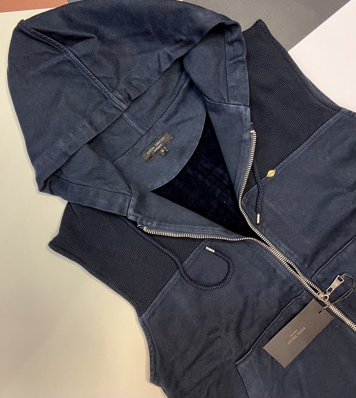 ژیله کتان مردانه پاییزی کلاه‌دار با زیپ کامل – مناسب فصل پاییز