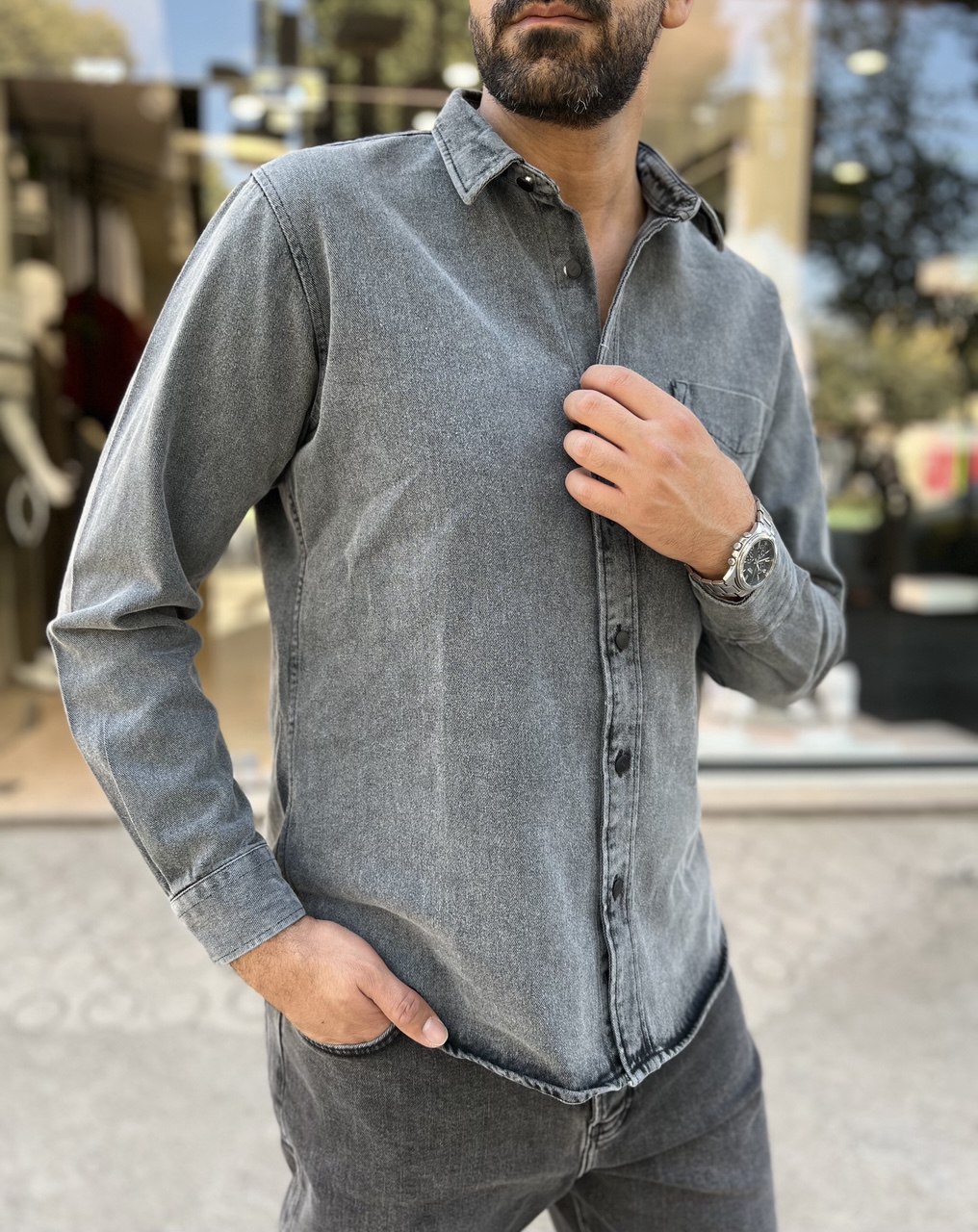 پیراهن جین ضخیم پاییزی خاکستری مردانه با پارچه ترک و طراحی تک‌جیب