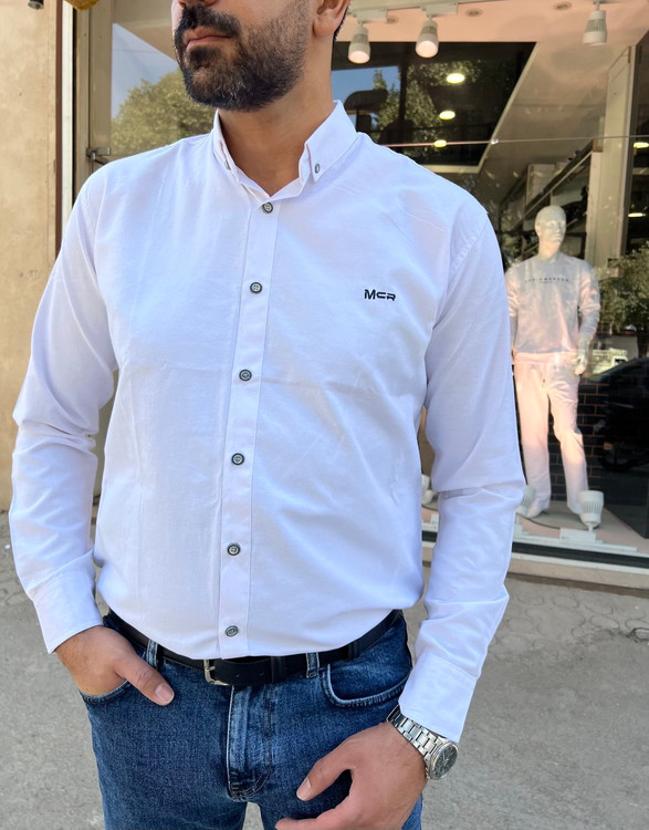 پیراهن سفید مردانه مدل اسلیم فیت با پارچه نخی