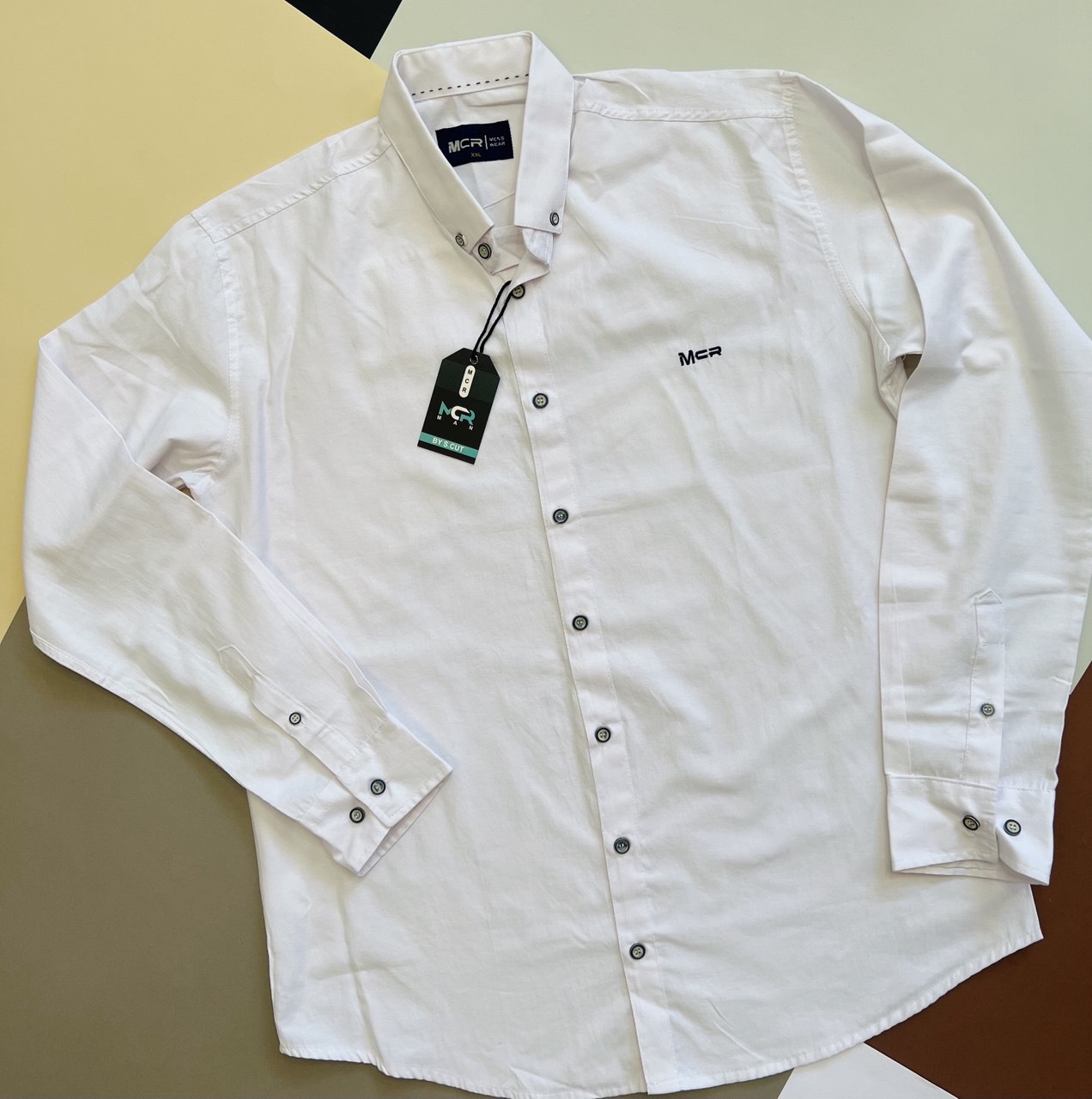 پیراهن سفید مردانه مدل اسلیم فیت با پارچه نخی