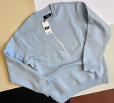 دورس مردانه سفید سهنخ داخل پنبهای فرم نیمهآزاد با گلدوزی روی سینه و آستین