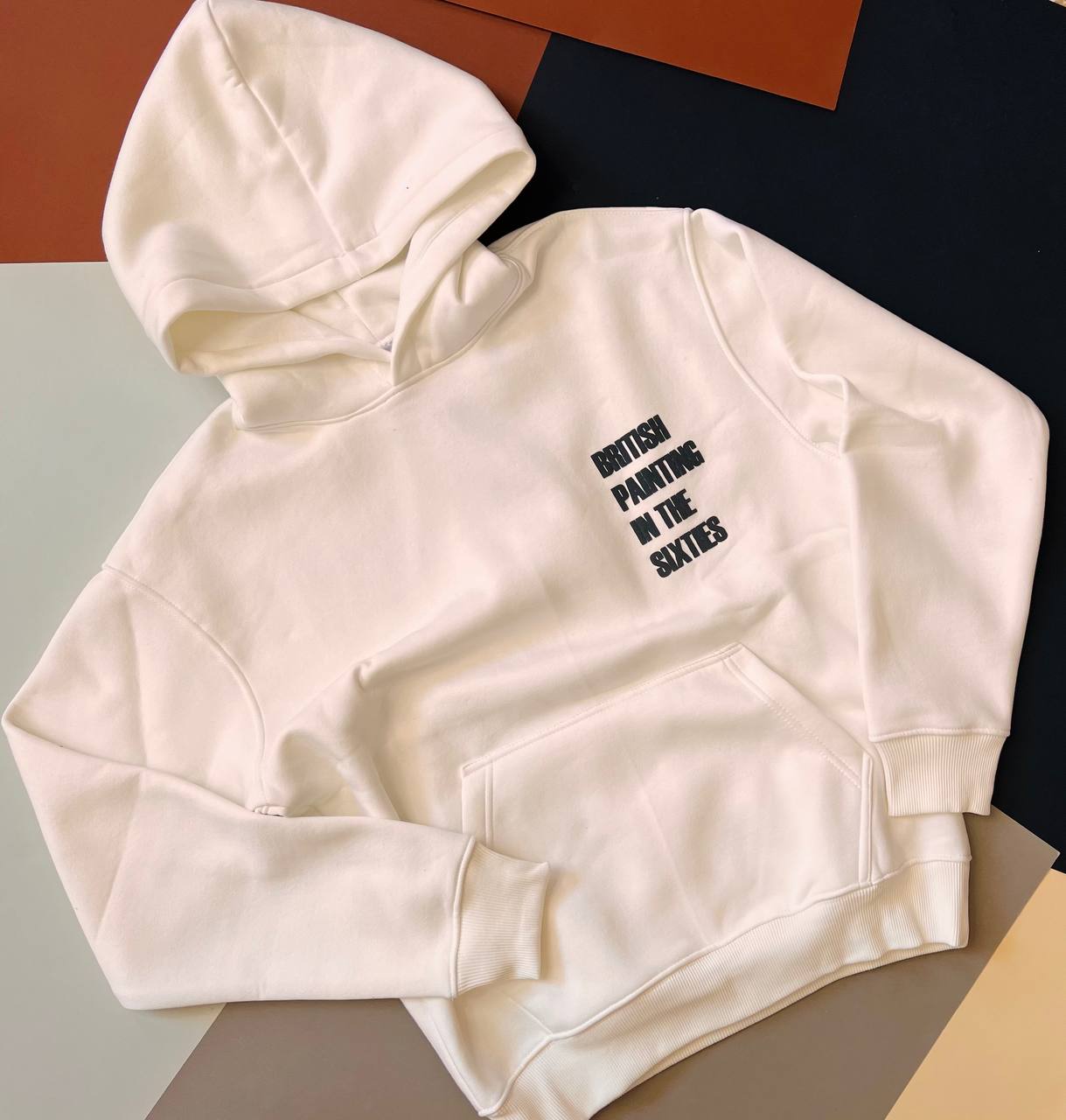 هودی مردانه دورس سه‌نخ داخل کرک رنگ آبی روشن با چاپ British Painting