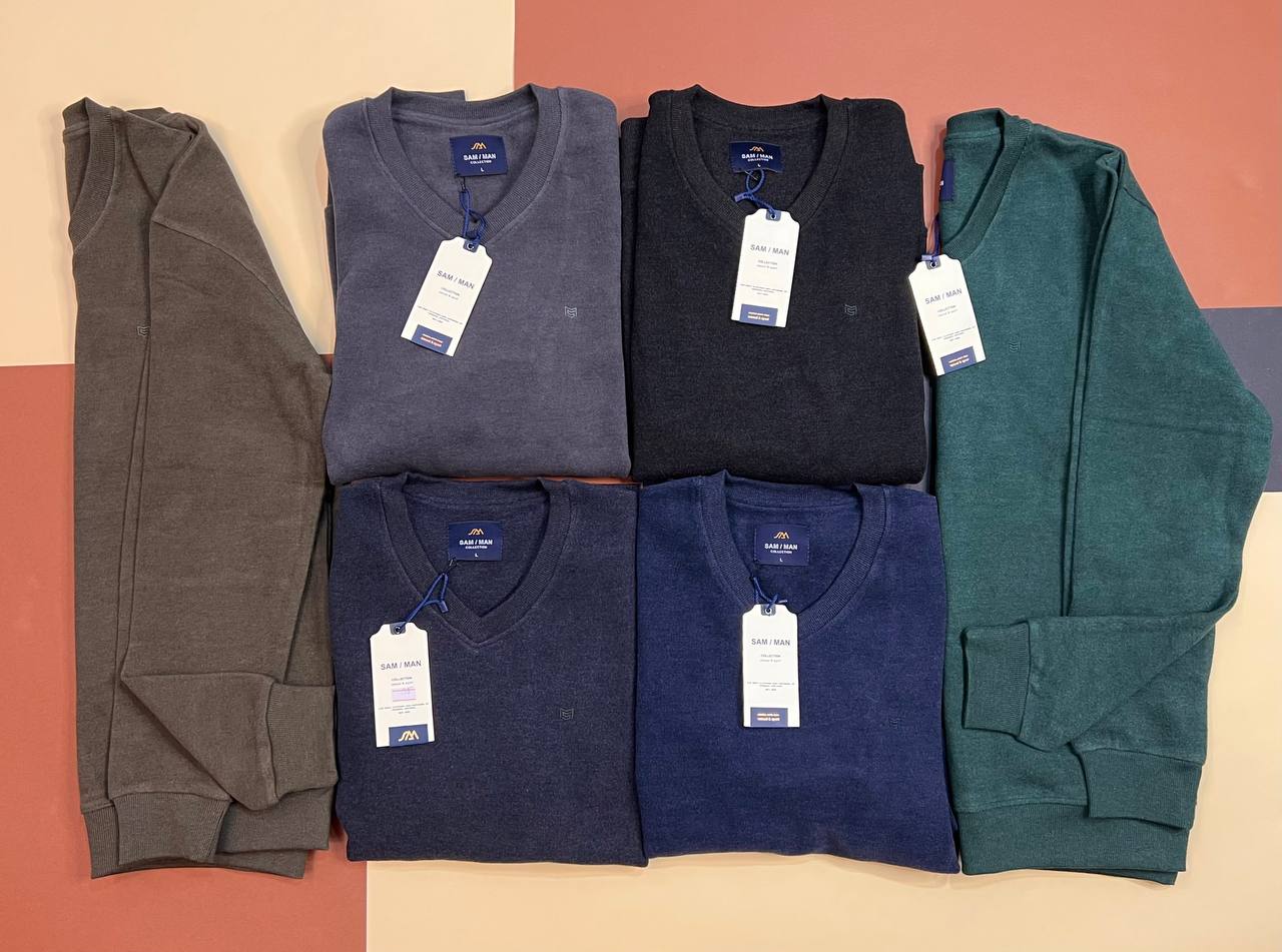 بلوز مردانه سلانیک یقه‌هفت در رنگ سرمه‌ای – مناسب فصل پاییز و زمستان