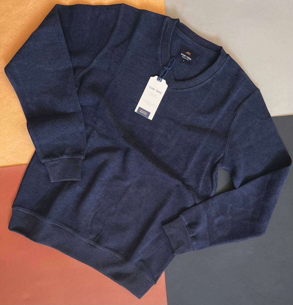 بلوز مردانه سلانیک یقه‌هفت در رنگ سرمه‌ای – مناسب فصل پاییز و زمستان سرمه ای