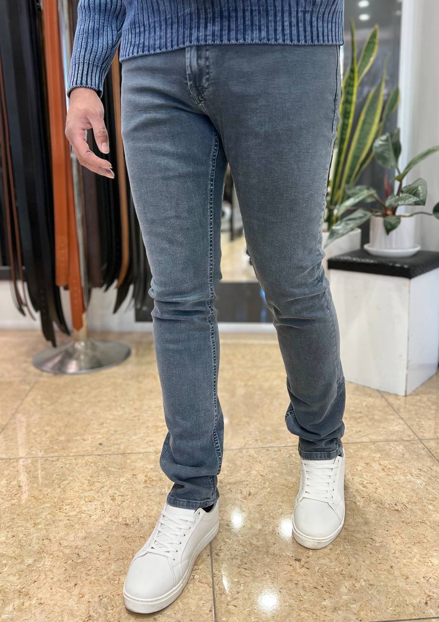 شلوار جین مردانه لاکارینو مدل Mini رنگ طوسی با پارچه دنیم کشی