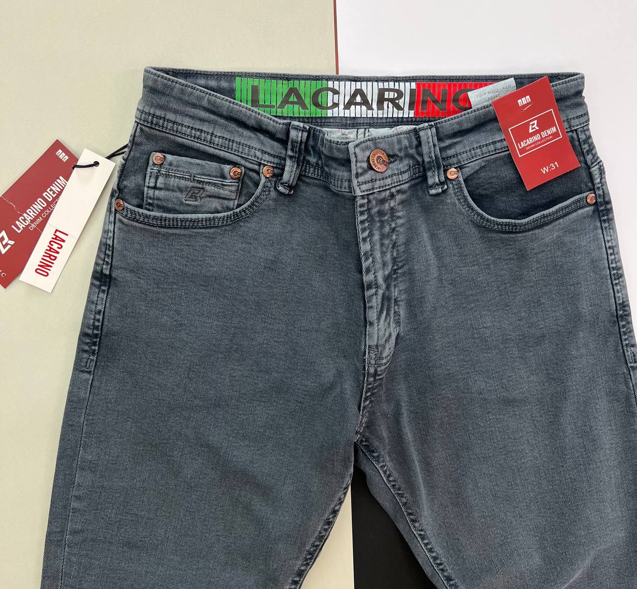 شلوار جین مردانه لاکارینو مدل Mini رنگ طوسی با پارچه دنیم کشی