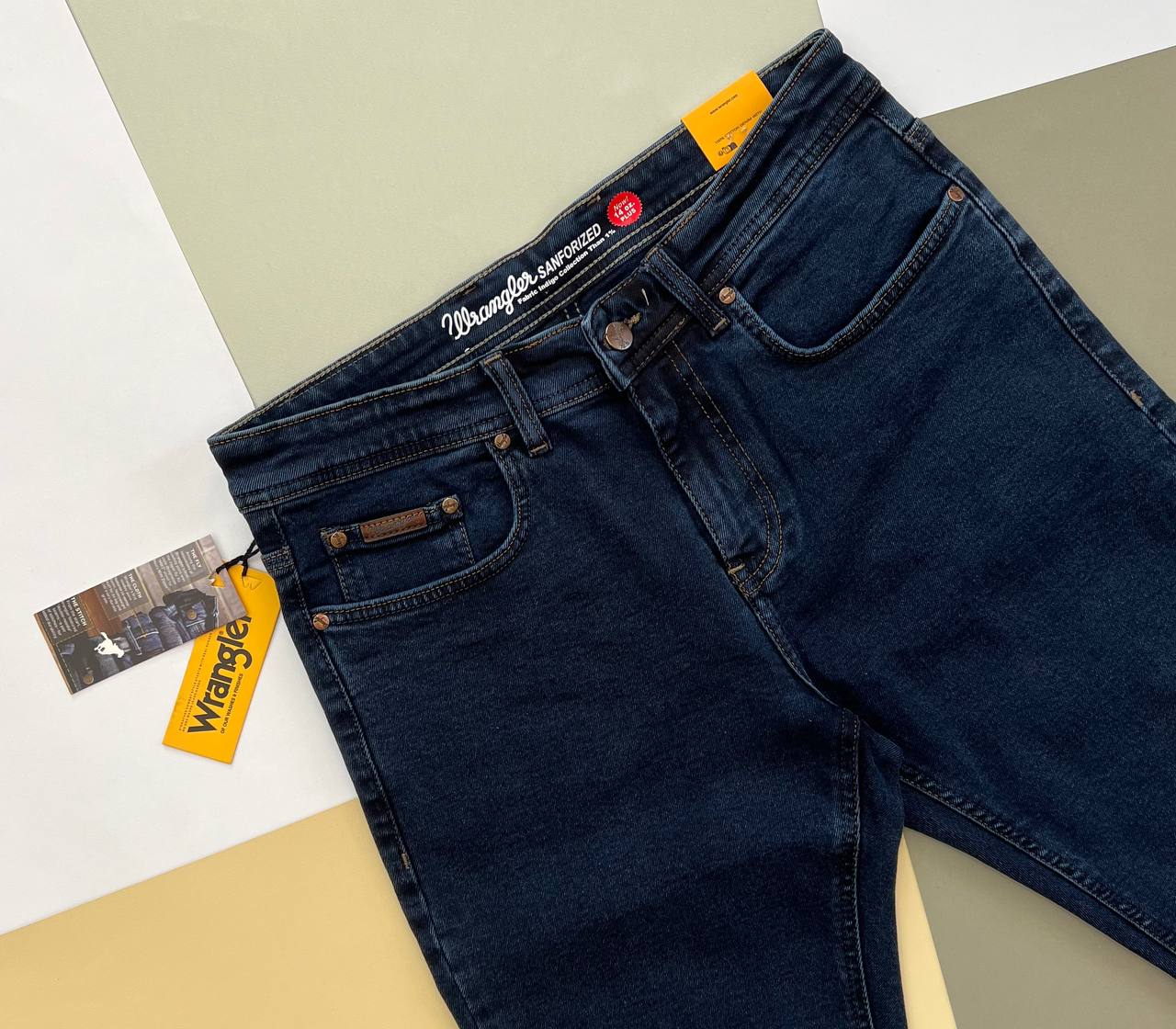 تصویر شلوار جین مردانه ریگولار زیپی رانگلر با پارچه دنیم استرچ کشسان