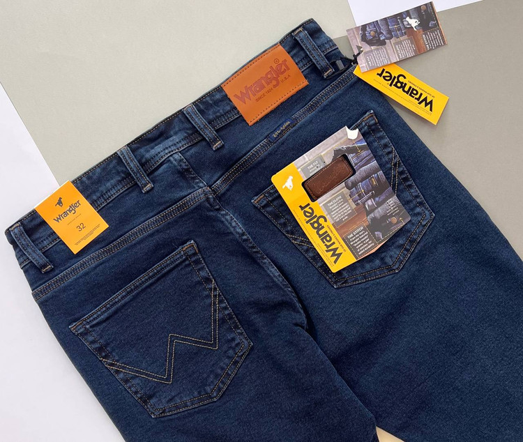 تصویر شلوار جین مردانه ریگولار زیپی رانگلر با پارچه دنیم استرچ کشسان