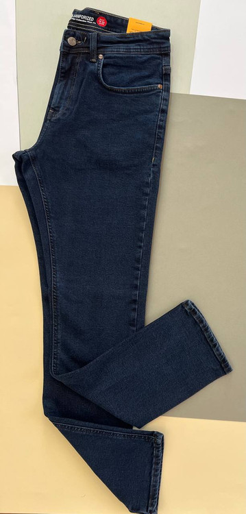 تصویر شلوار جین مردانه ریگولار زیپی رانگلر با پارچه دنیم استرچ کشسان