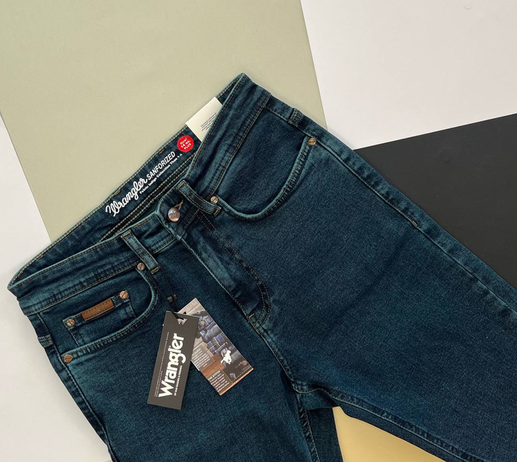 تصویر شلوار جین مردانه ریگولار زیپی Wrangler با پارچه دنیم استرچ کشسان