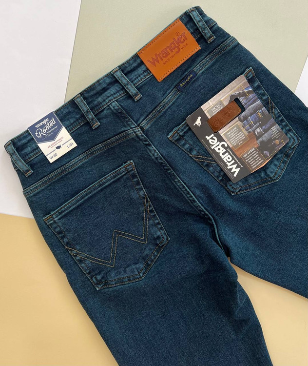 تصویر شلوار جین مردانه ریگولار زیپی Wrangler با پارچه دنیم استرچ کشسان