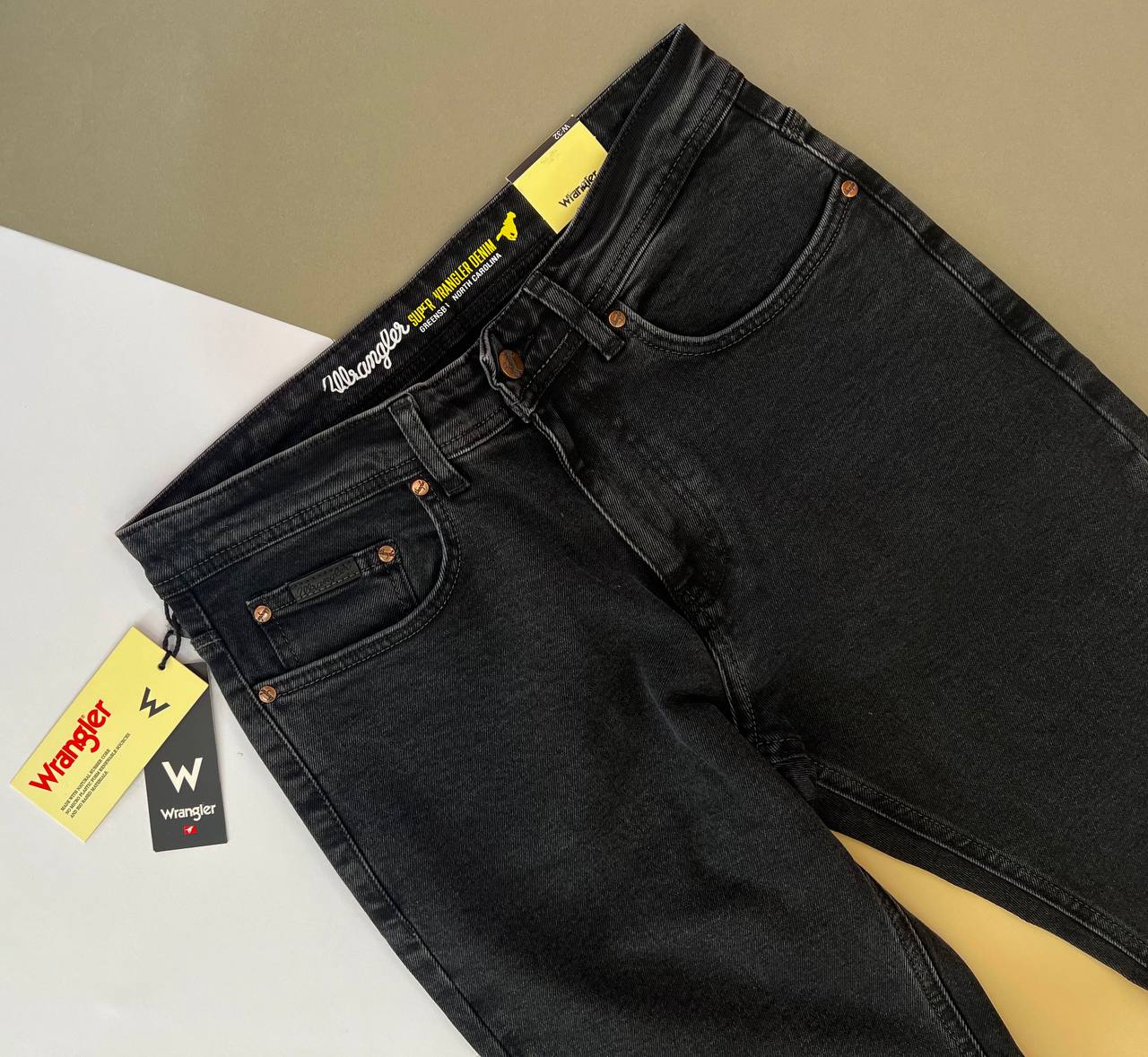 تصویر شلوار جین مردانه ریگولار زیپی رانگلر با پارچه دنیم استرچ کشسان