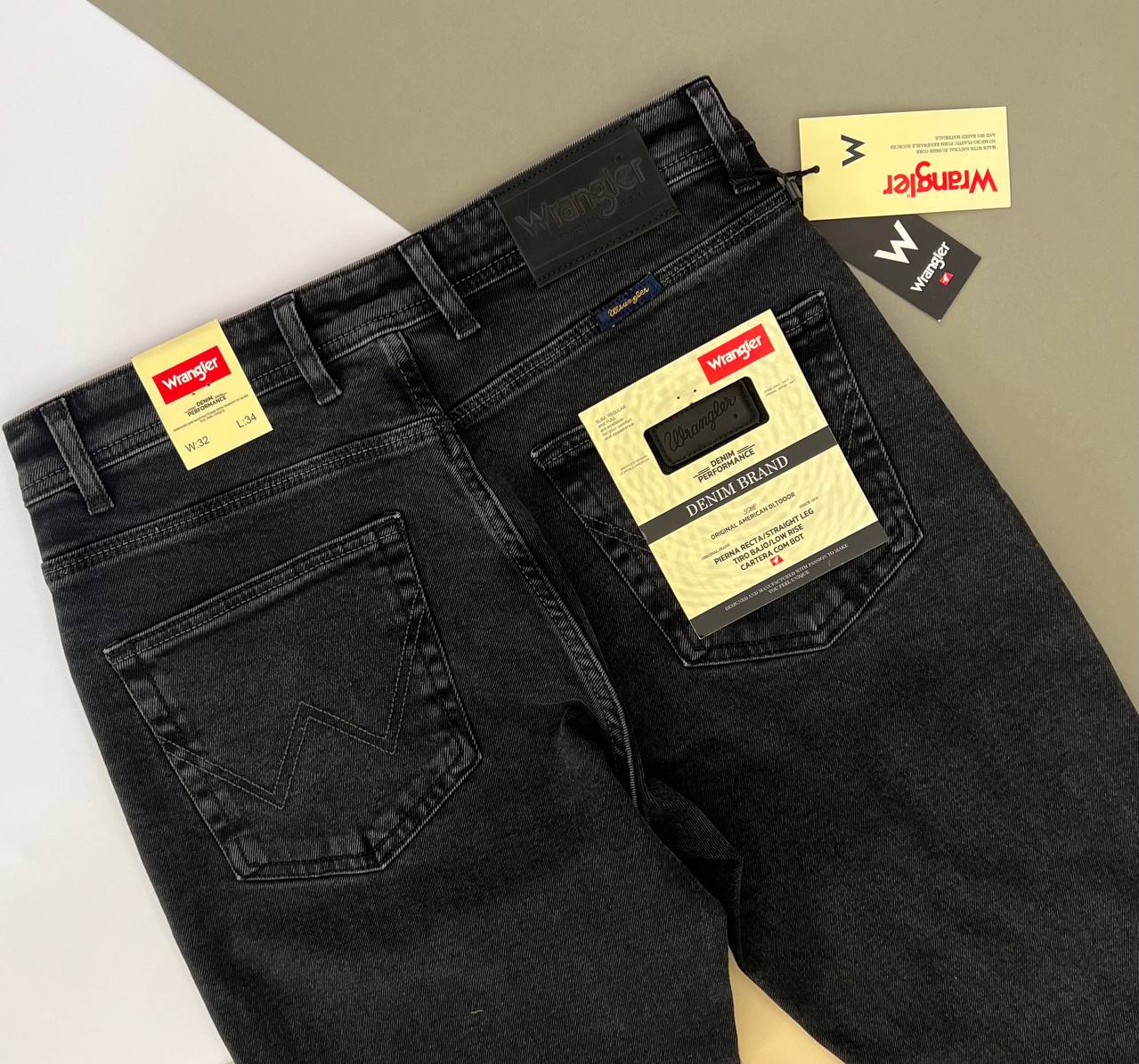 تصویر شلوار جین مردانه ریگولار زیپی رانگلر با پارچه دنیم استرچ کشسان