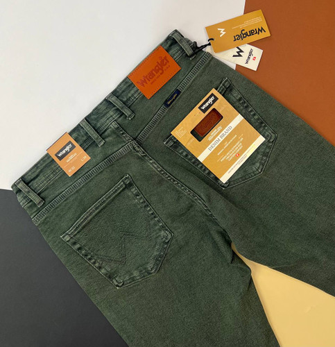 شلوار جین مردانه Wrangler راسته رگولار سبز زیتونی تیره جین کشی