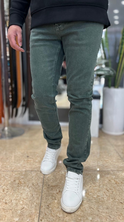 شلوار جین مردانه Wrangler راسته رگولار سبز زیتونی تیره جین کشی