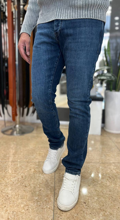 شلوار جین مردانه Tom Ford رنگ آبی تیره مدل Mini با طراحی لوکس و دوخت ظریف