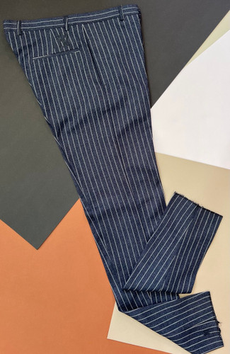 شلوار مردانه اسکینی فاستونی راهراه سرمهای تیره با طراحی رسمی