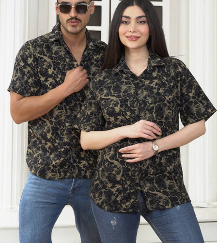 پیراهن آستین کوتاه یونیسکس با پارچه بافتدار سبک و طرح مدرن مناسب تابستان