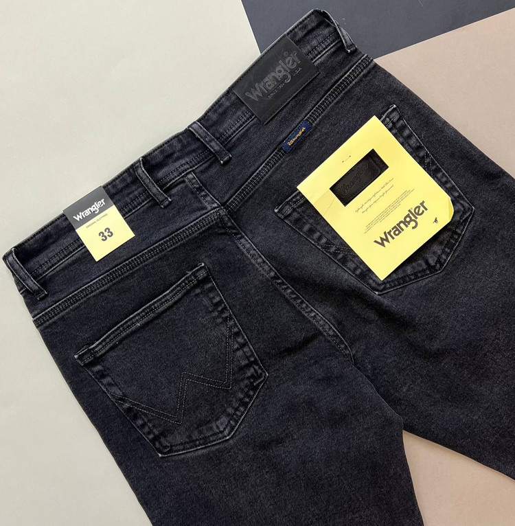 شلوار جین مردانه Wrangler مدل ریگولار زیپی از دنیم استرچ باکیفیت